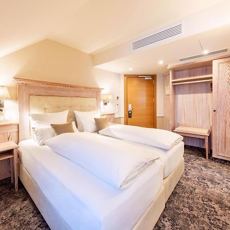 Landgasthof Hotel Gentner Нюрнберг Экстерьер фото