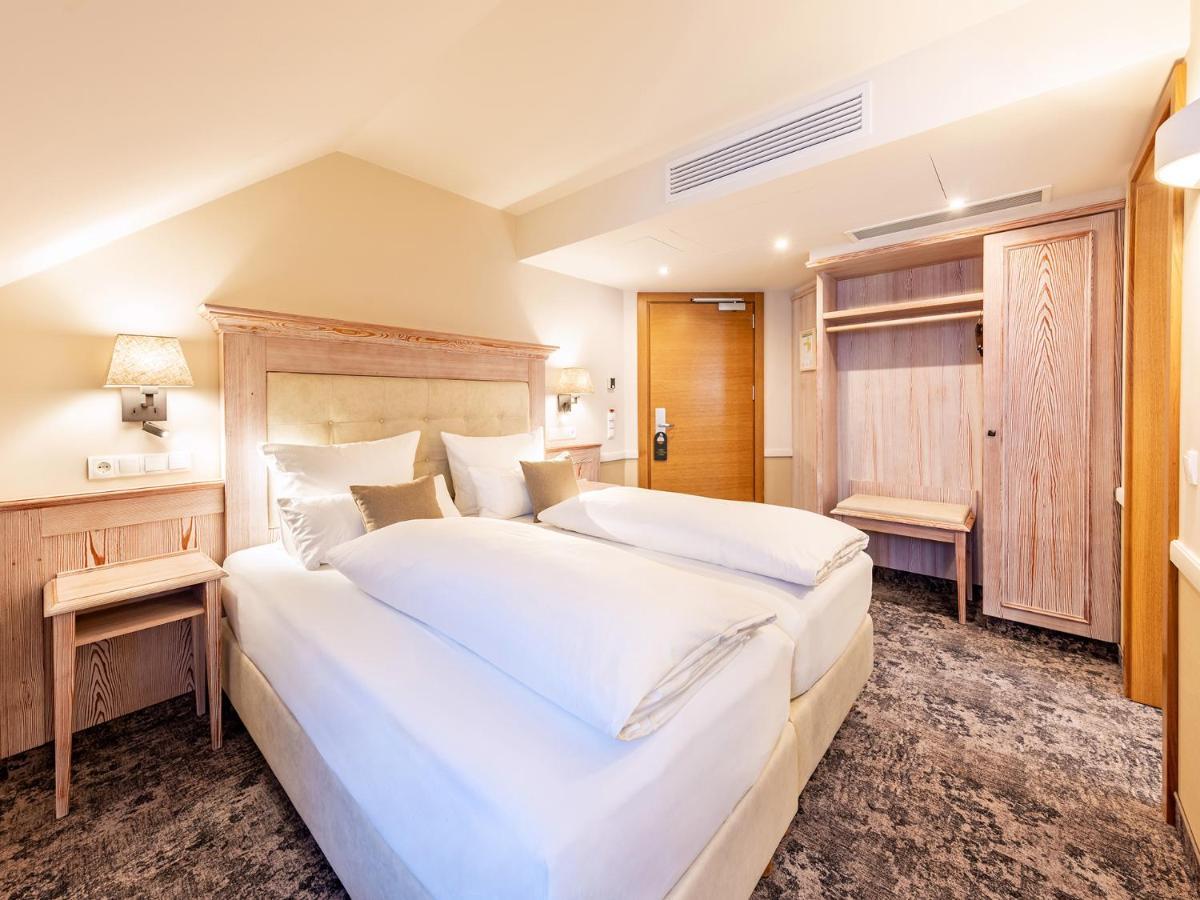Landgasthof Hotel Gentner Нюрнберг Экстерьер фото