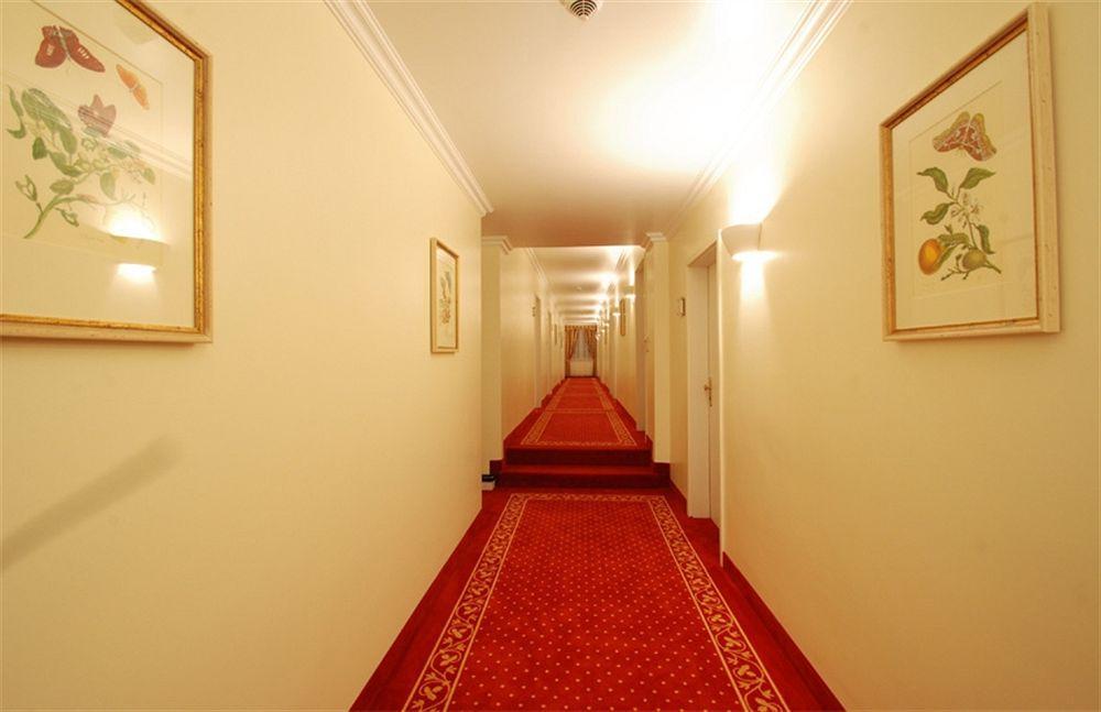 Landgasthof Hotel Gentner Нюрнберг Экстерьер фото